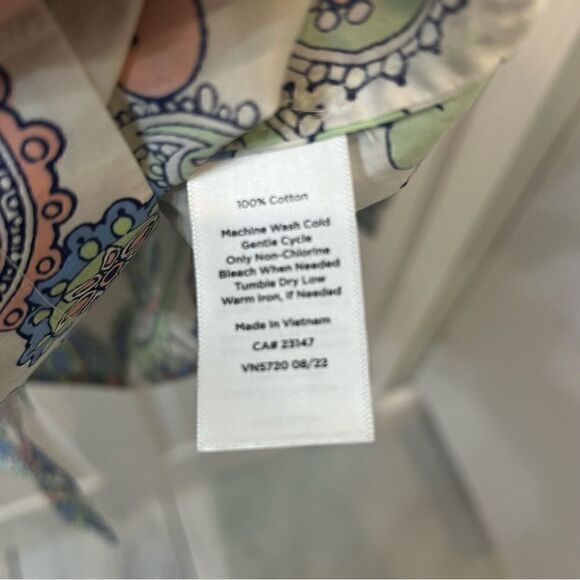 Talbots Classic 100% Cotton Shirt- Festive Floral Paisley- NWOT! Size small - Picture 4 of 7